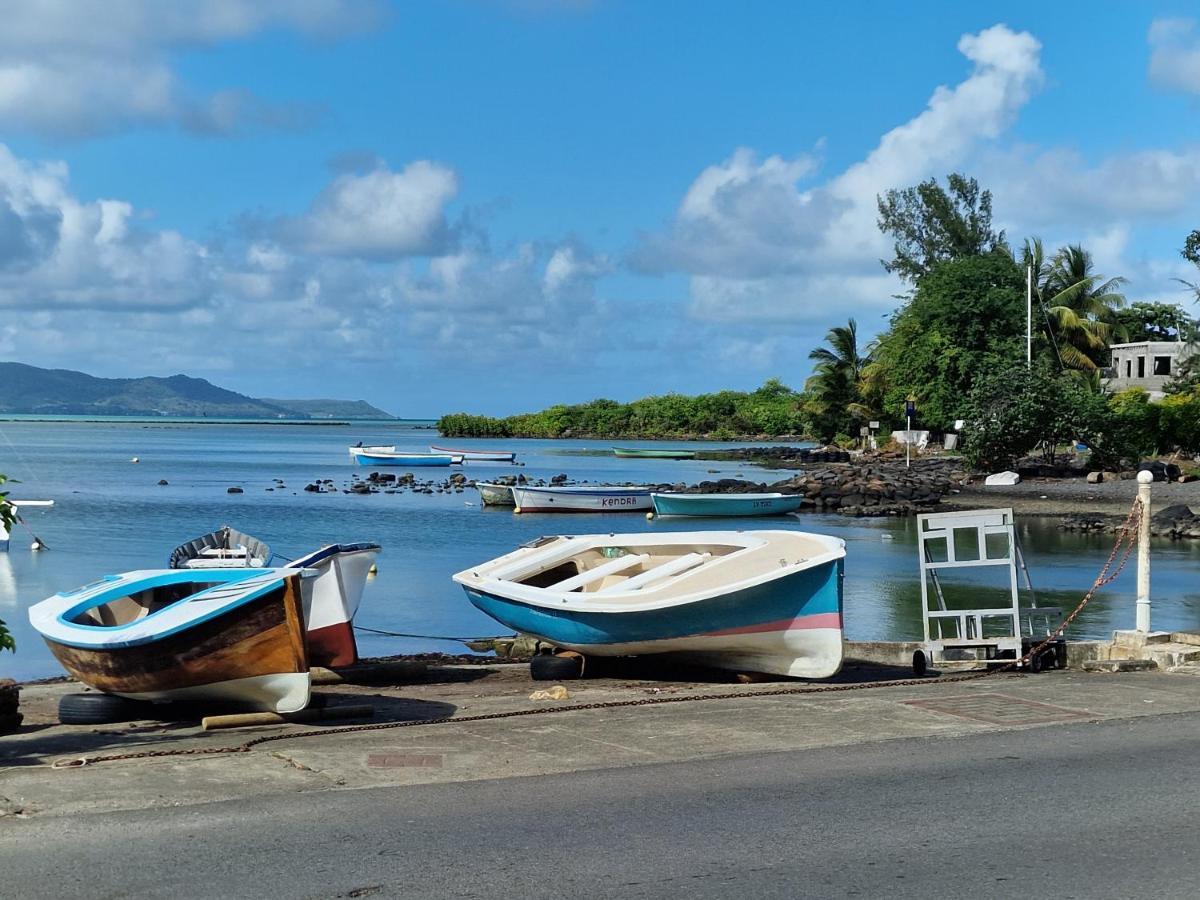 Le Manguier Apartment Mahebourg Bagian luar foto